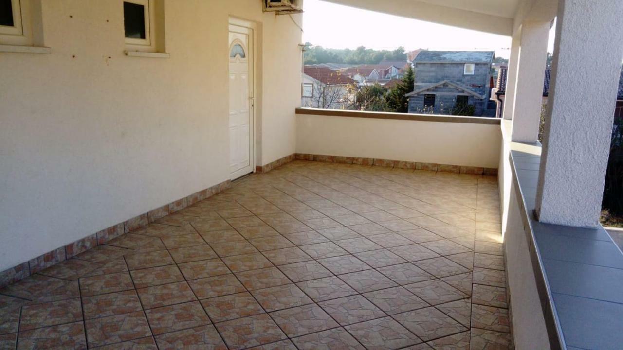 Sandra Vir Exterior foto
